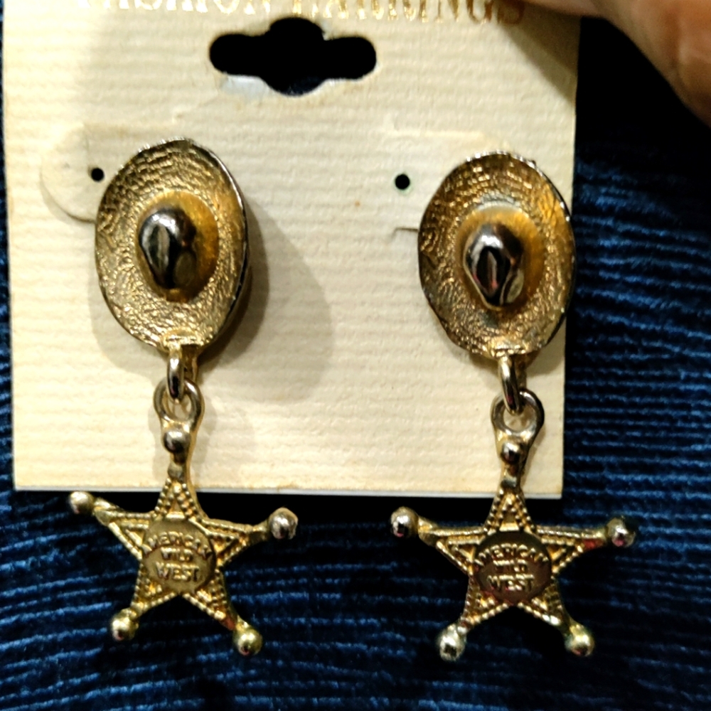 Western cowboy hat with star badge gold hanging earrings